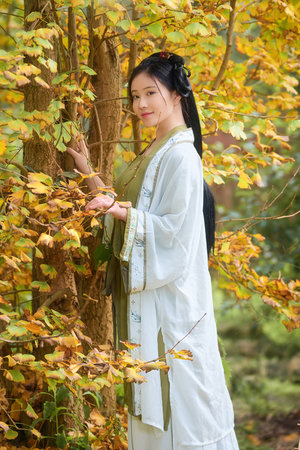 接吻时手伸进内裤里会得白血病吗