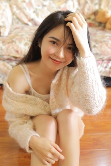 清冷反派每个世界都被主角哭唧唧